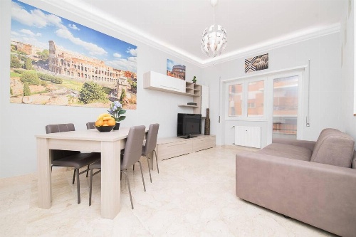 Apartment Viale degli Ammiragli image 1